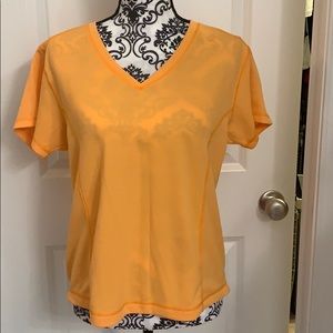 Ladies Eddie Bauer short sleeve workout shirt.
